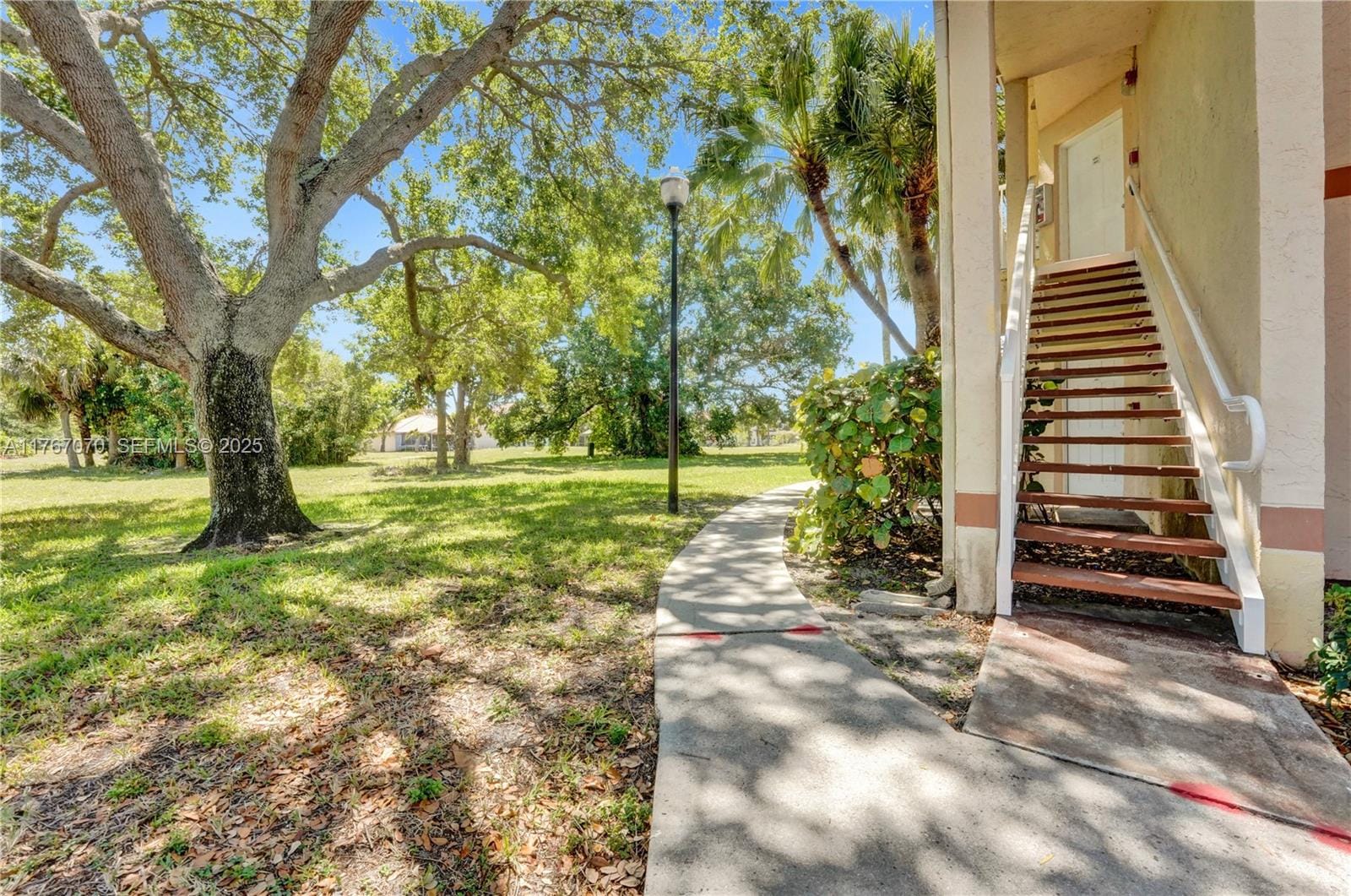 3460 N Pinewalk N Drive 321, Margate, FL 33063 photo 1