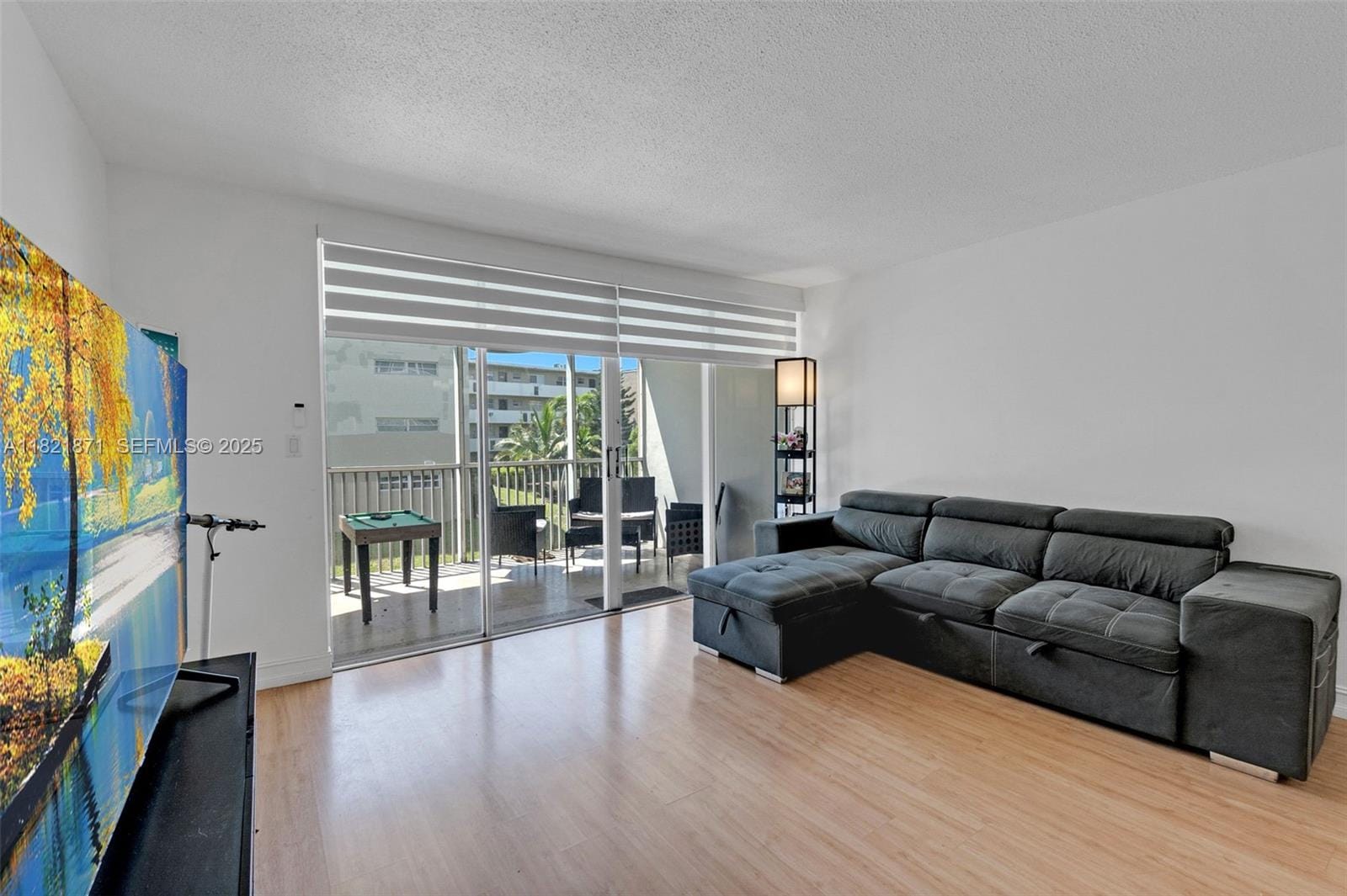 1660 NE 191st Street 206-1, Miami, FL 33179 photo 2
