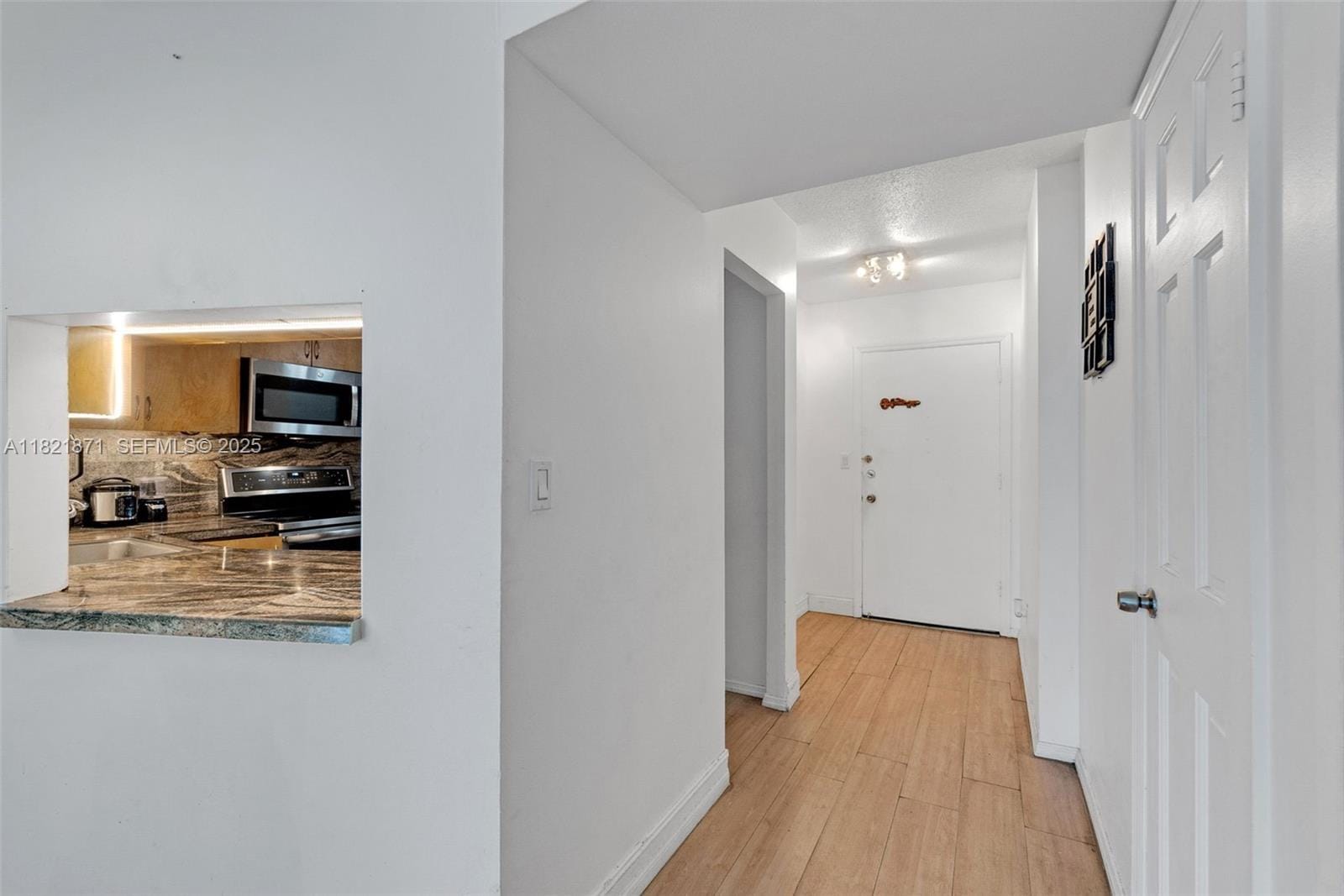 1660 NE 191st Street 206-1, Miami, FL 33179 photo 4