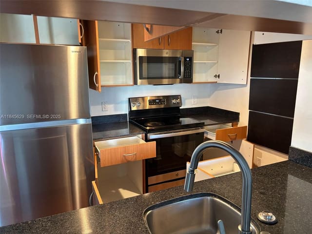 816 NW 11th Street 505, sold in Seybold Pointe Condo, Miami, FL