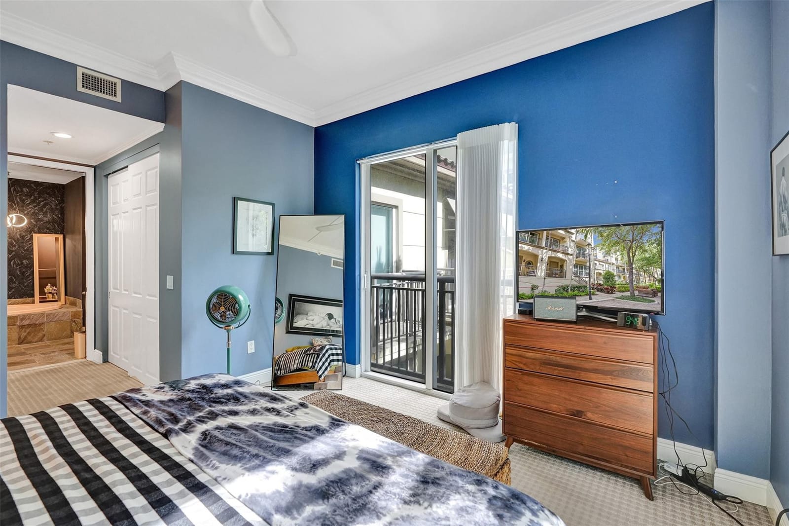 2617 NE 14th Avenue 101, Wilton Manors, FL 33334 photo 17