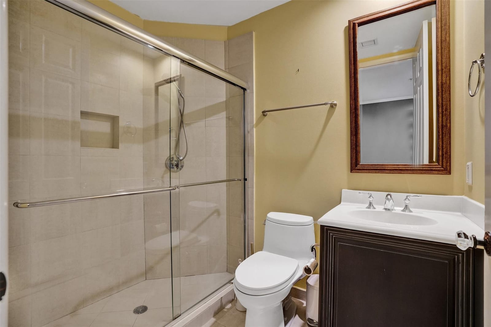 2617 NE 14th Avenue 101, Wilton Manors, FL 33334 photo 26