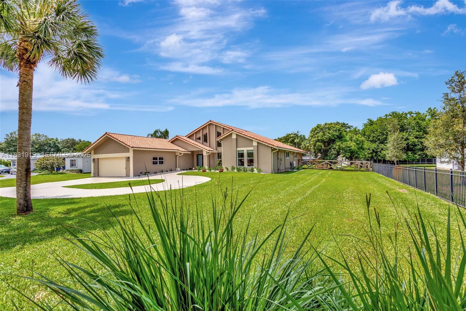 14100 SW 21st Street — photo 3