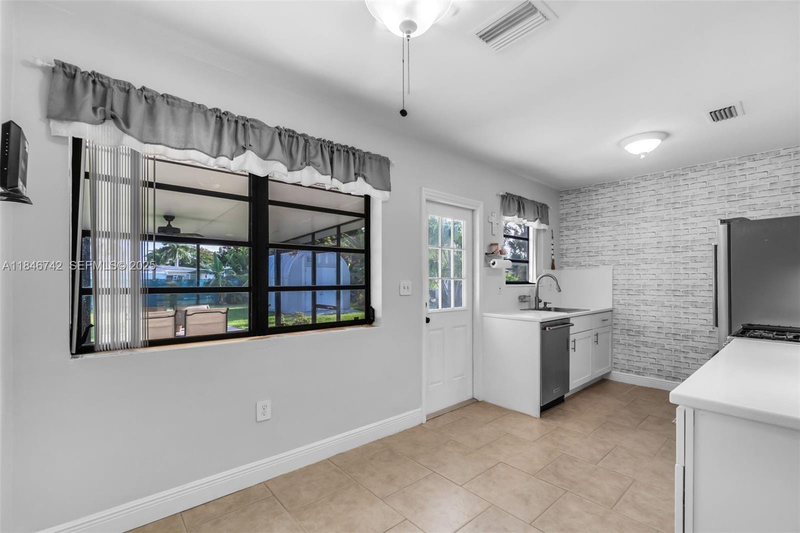 1425 NW 9th Street, Homestead, FL 33030 photo 9