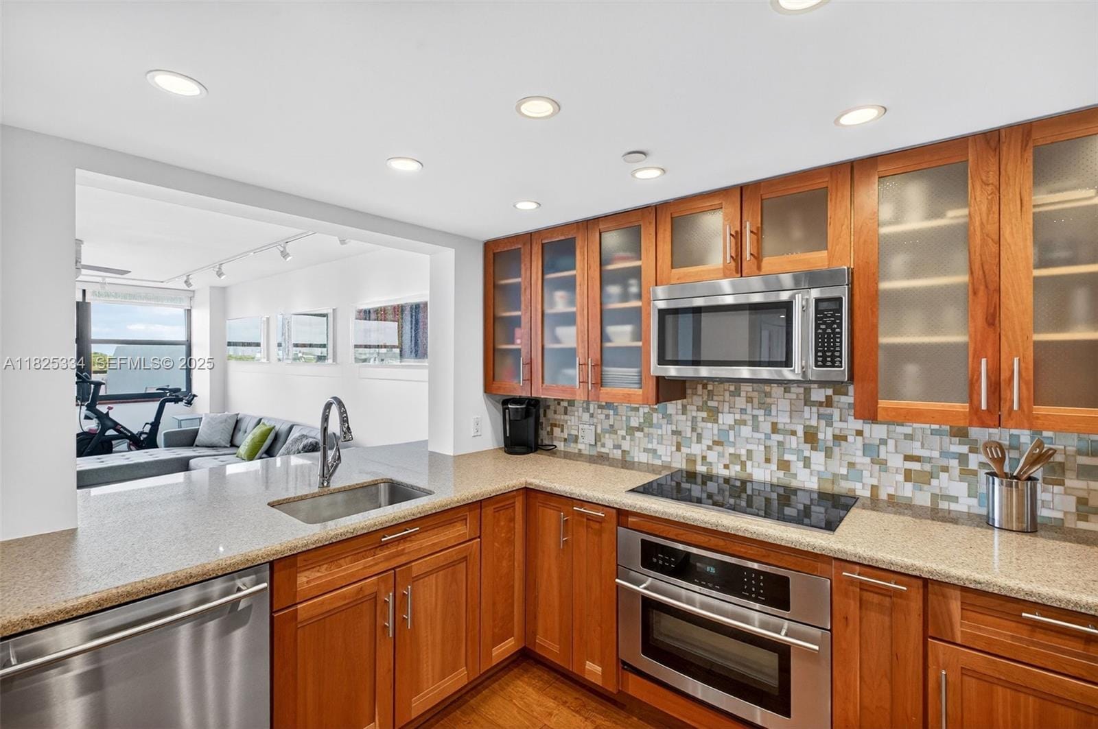 2555 Collins Avenue 606, Miami Beach, FL 33140 photo 19