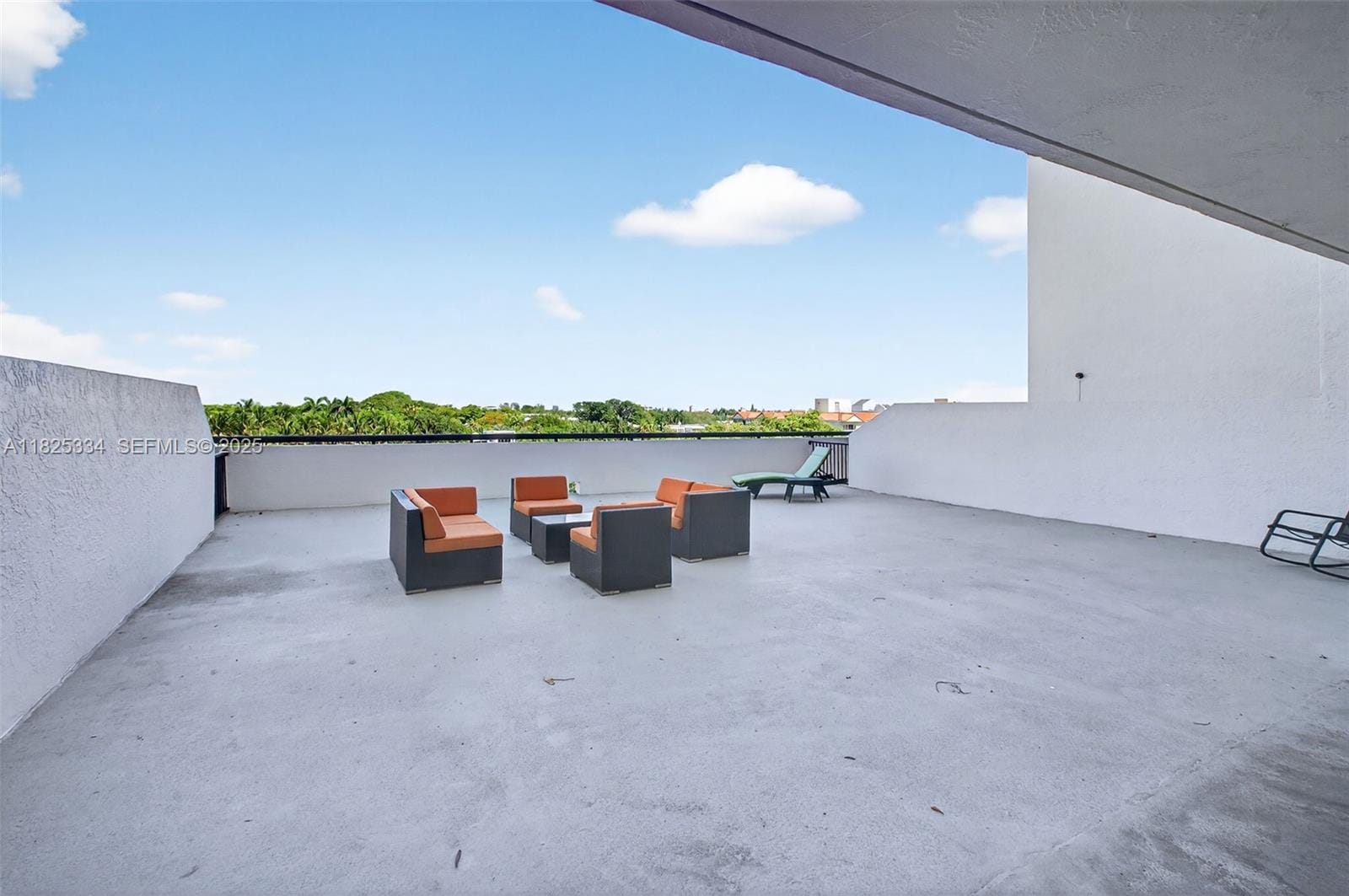 2555 Collins Avenue 606, Miami Beach, FL 33140 photo 30