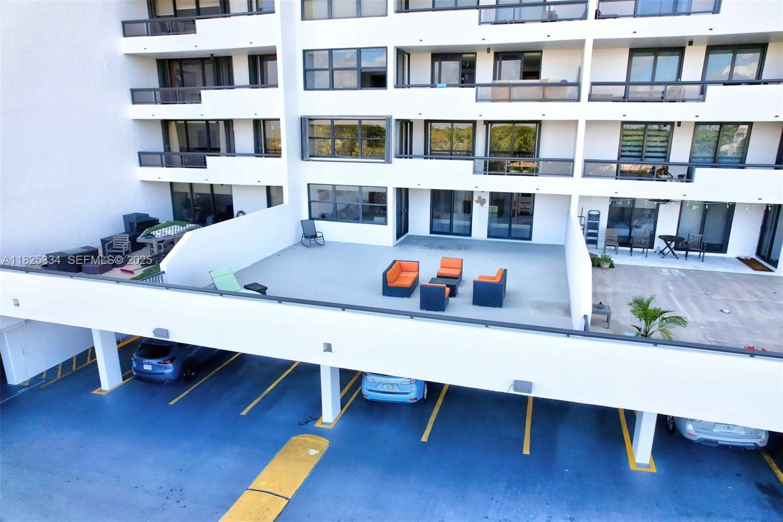 2555 Collins Avenue 606, Miami Beach, FL 33140 photo 9