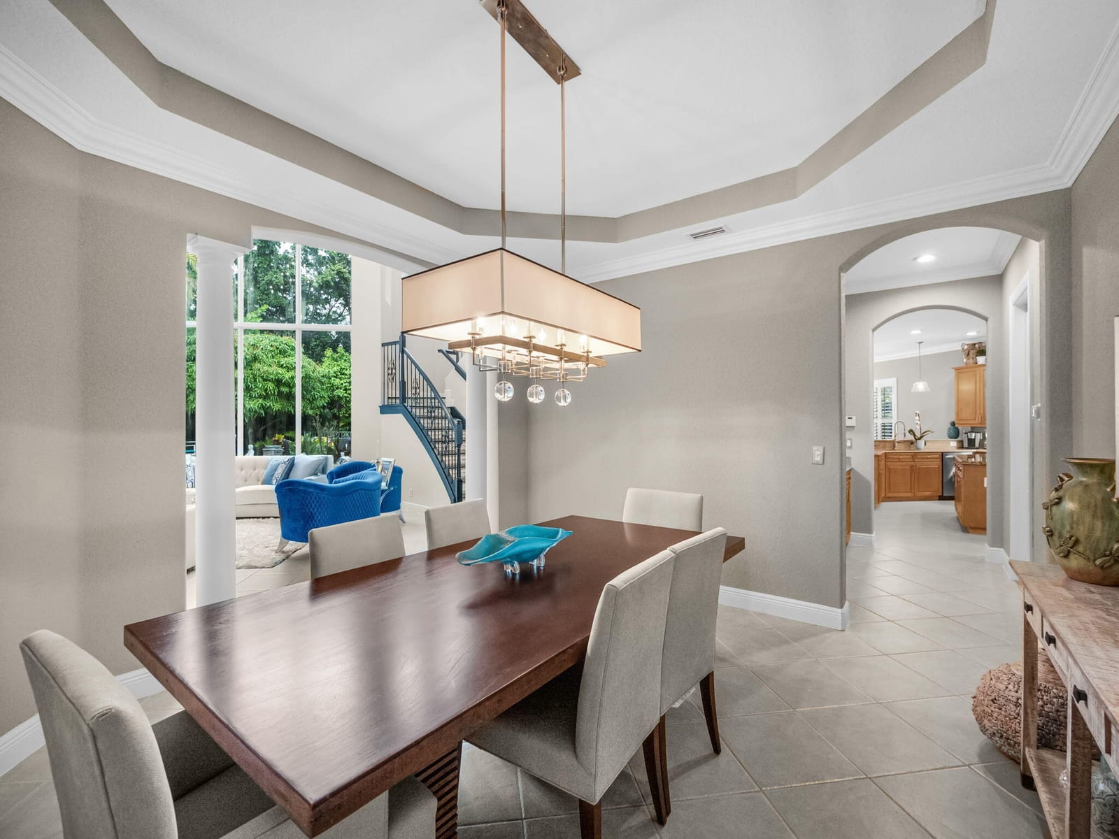 10698 Versailles Boulevard — photo 4