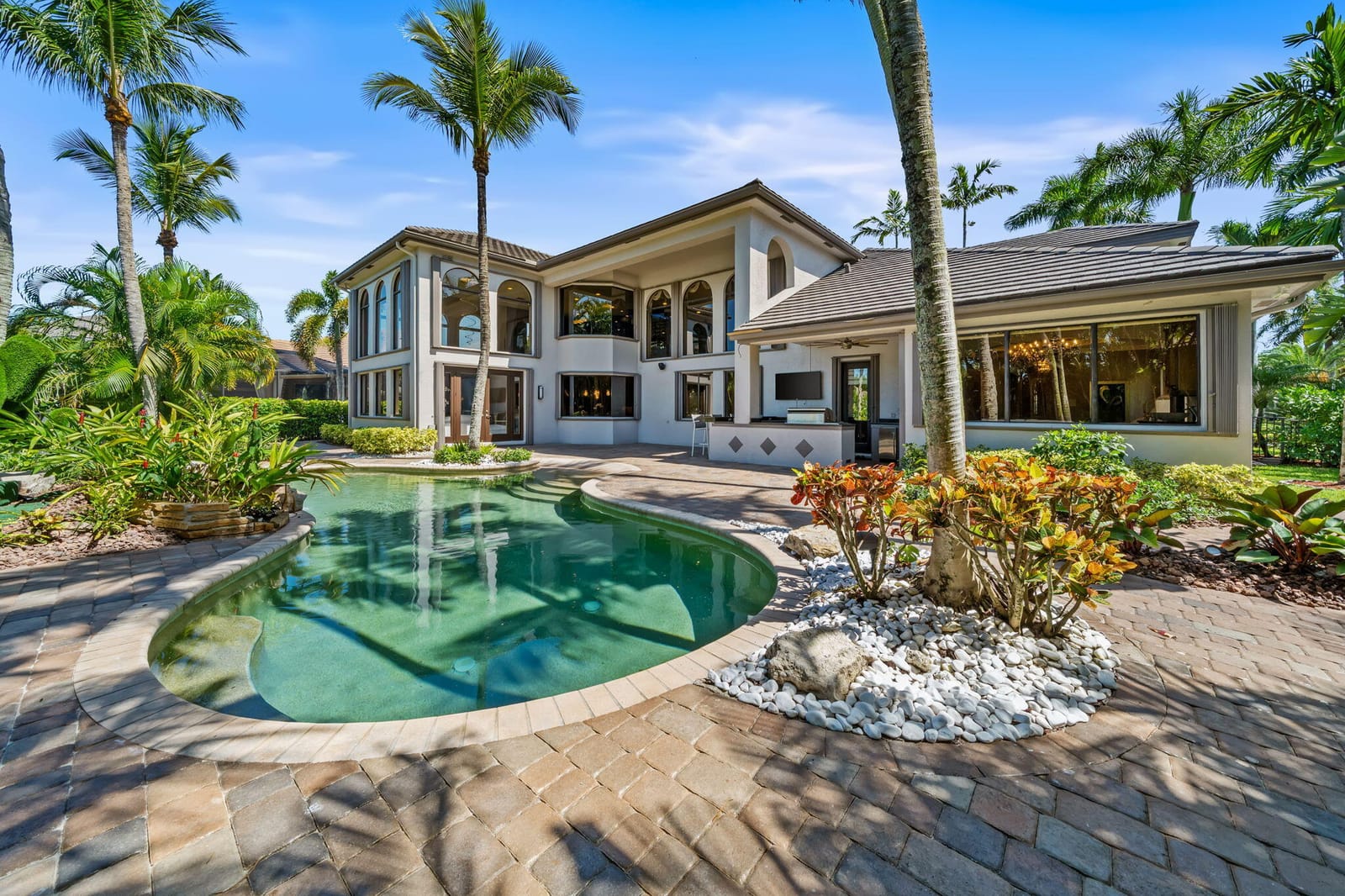 10741 Versailles Boulevard, Wellington, FL 33449 photo 3