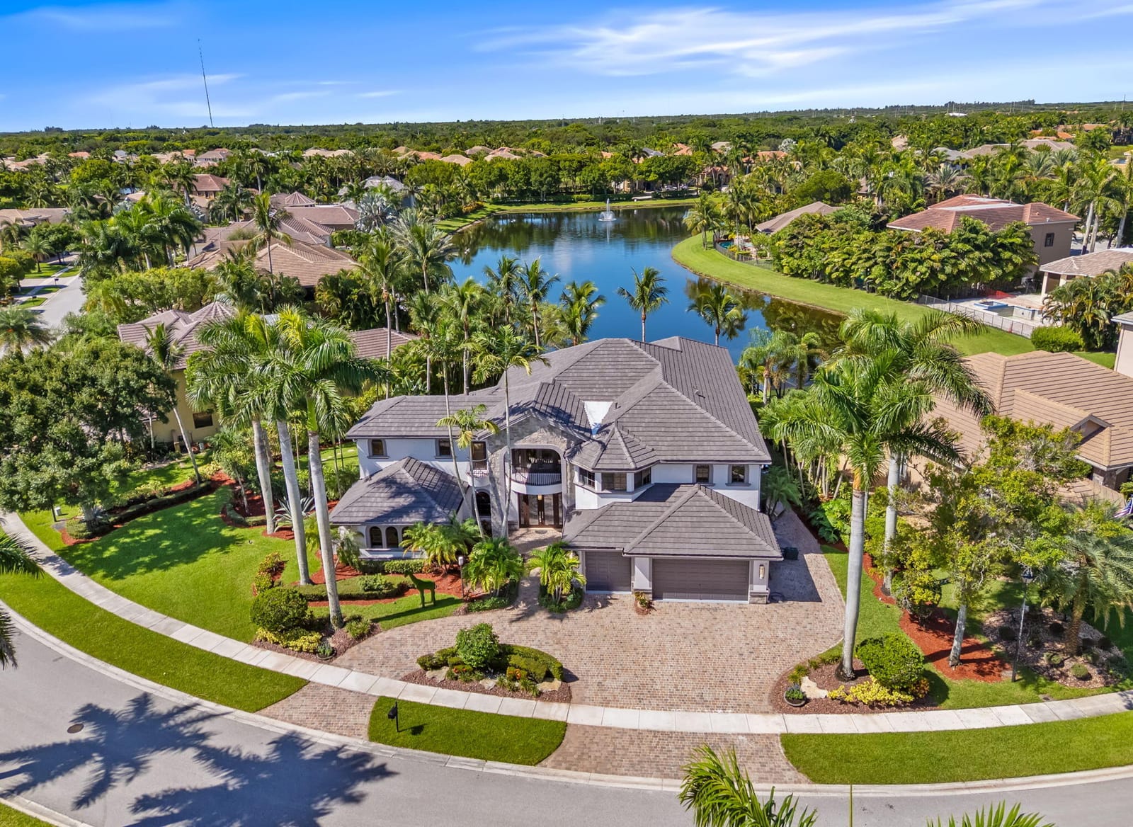 10741 Versailles Boulevard, Wellington, FL 33449 photo 4