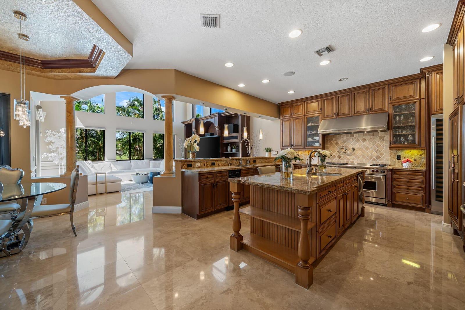 10741 Versailles Boulevard, Wellington, FL 33449 photo 9