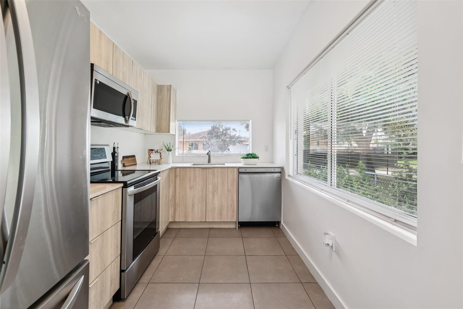 2206 Simms Street, Hollywood, FL 33020 photo 13