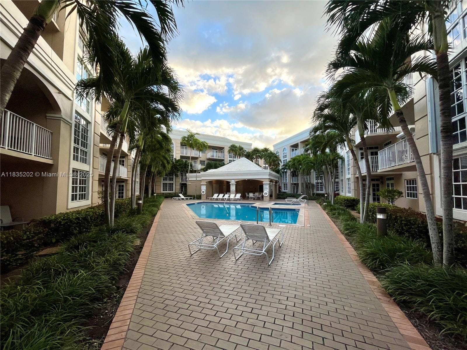 1280 S Alhambra Circle 1310, Coral Gables, FL 33146 photo 23