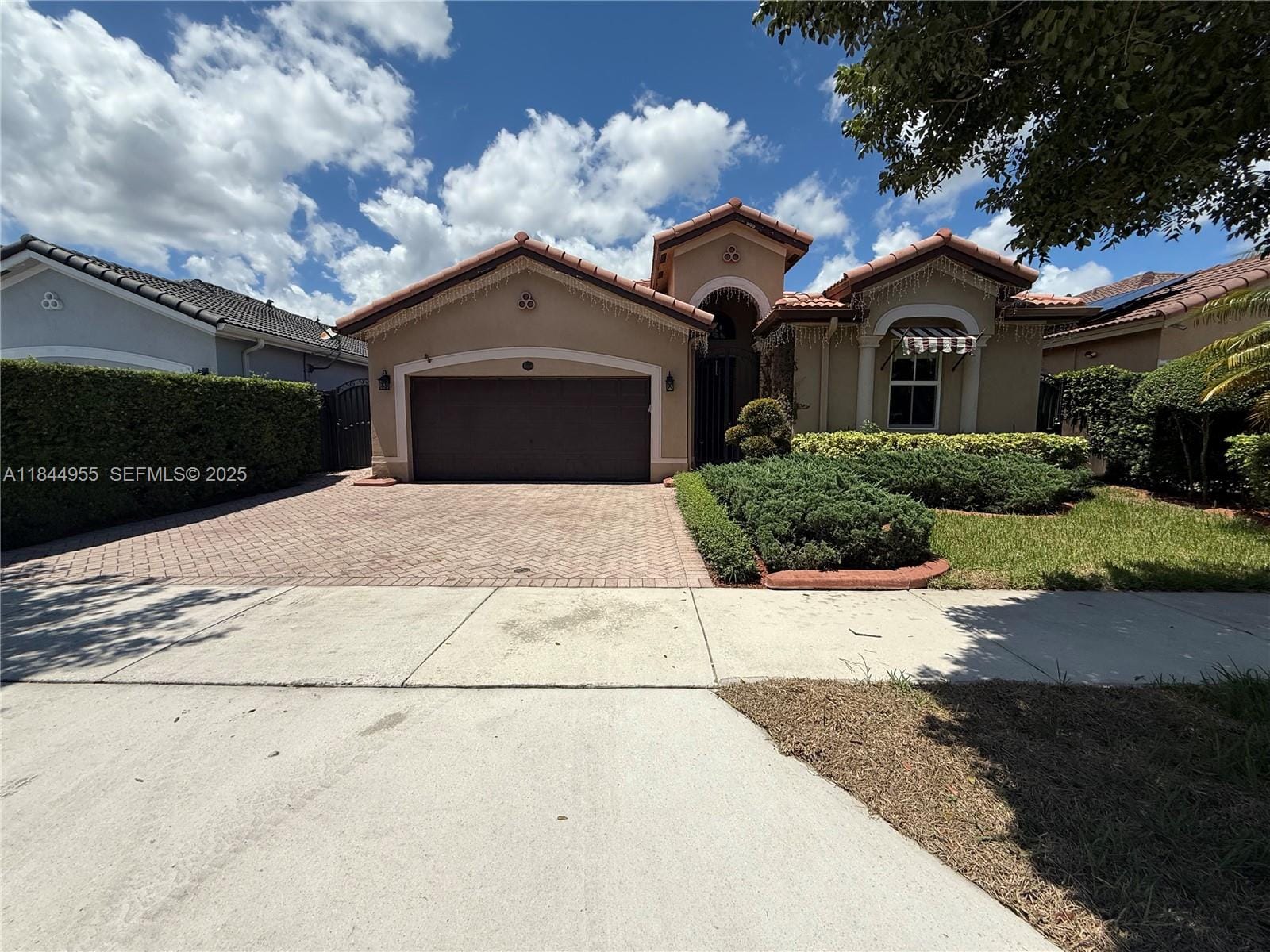 16553 SW 55th Terrace, Miami, FL 33185