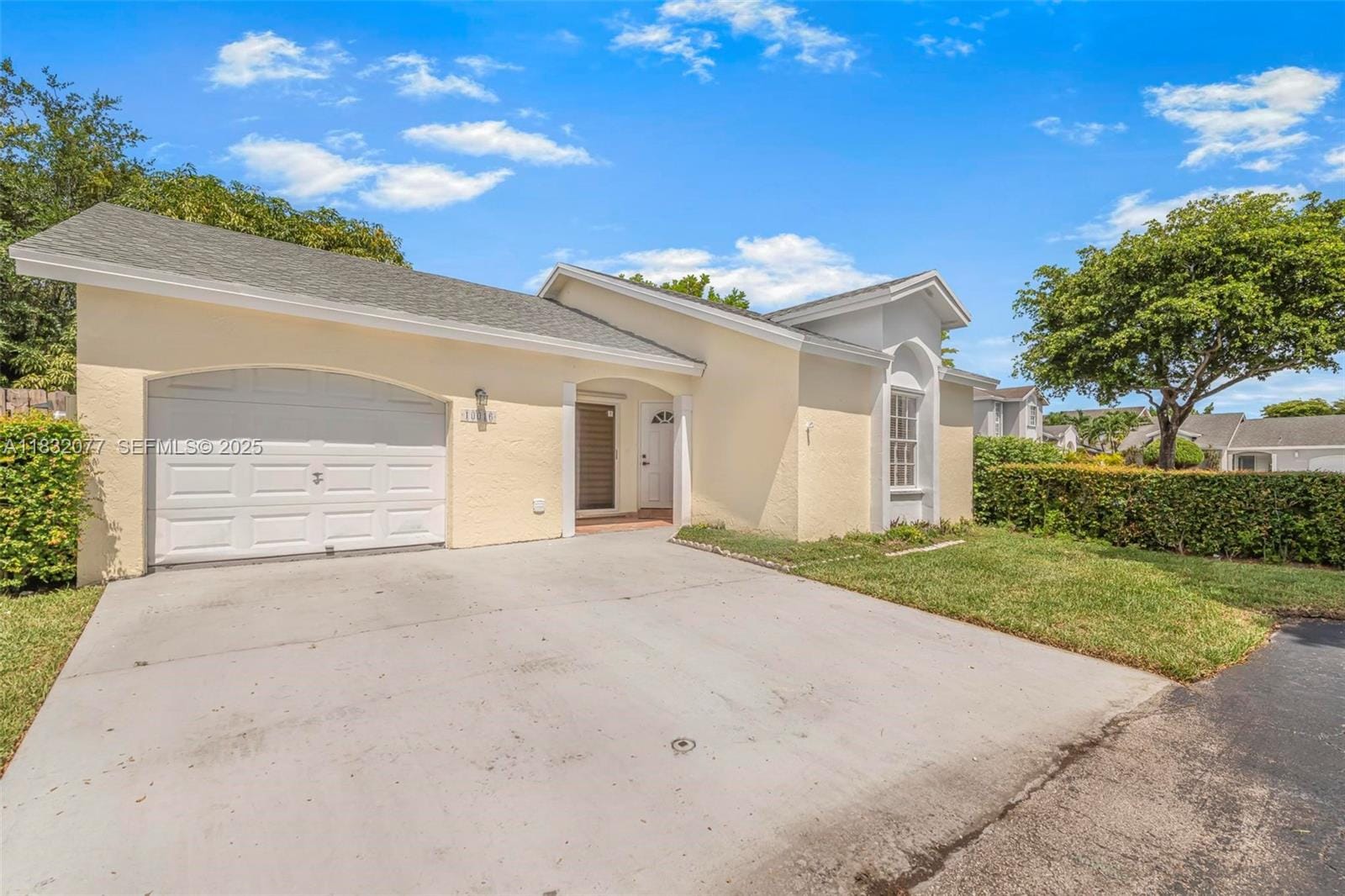 10016 NW 51st Terrace, Doral, FL 33178 photo 2
