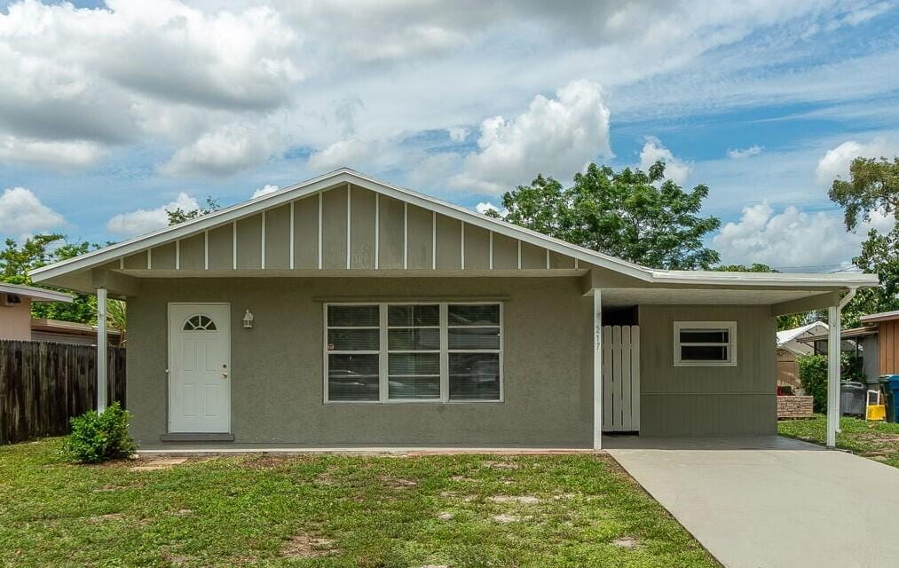 217 Fleming Avenue, Greenacres, FL 33463 photo 1