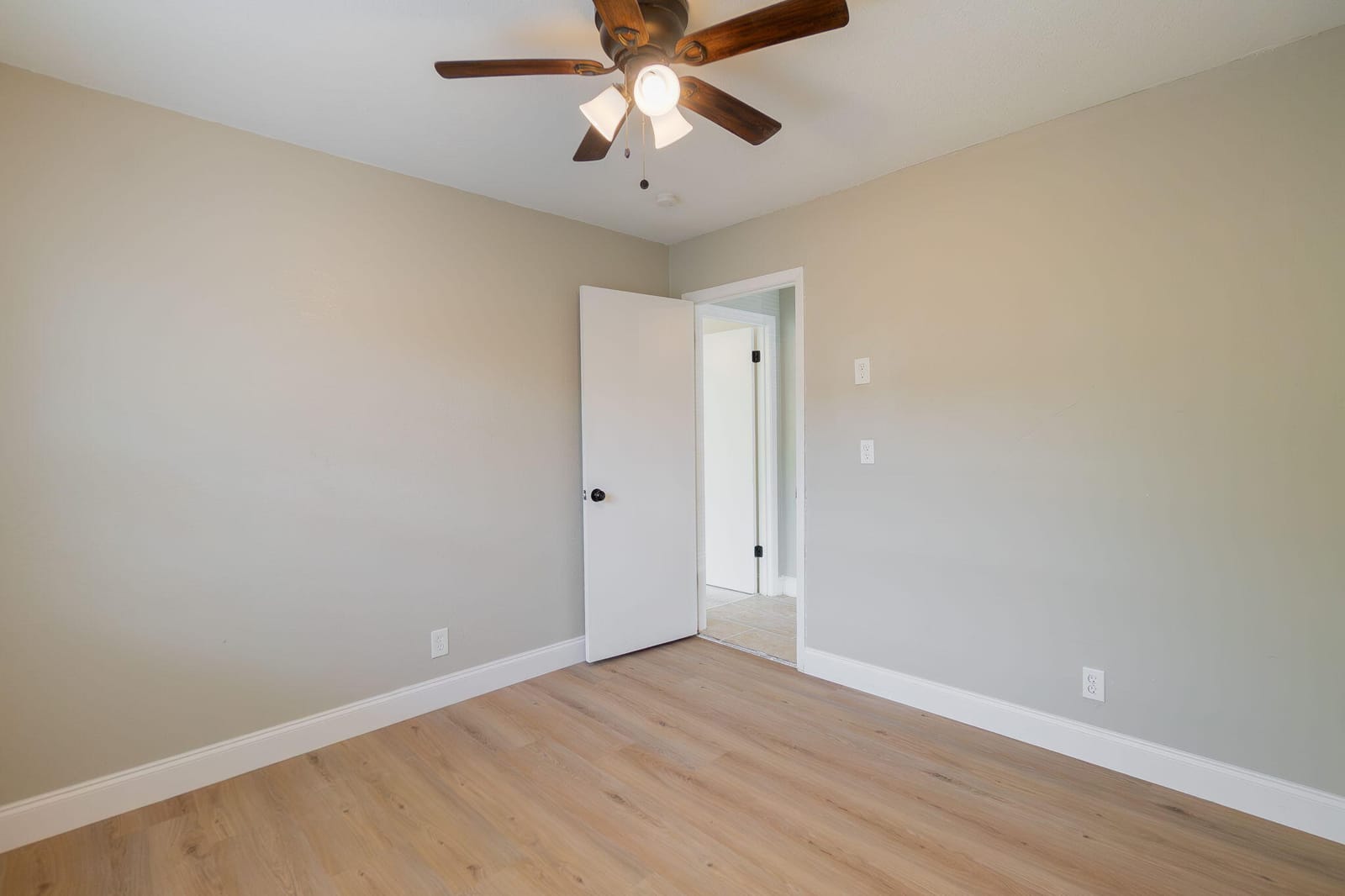 217 Fleming Avenue, Greenacres, FL 33463 photo 12