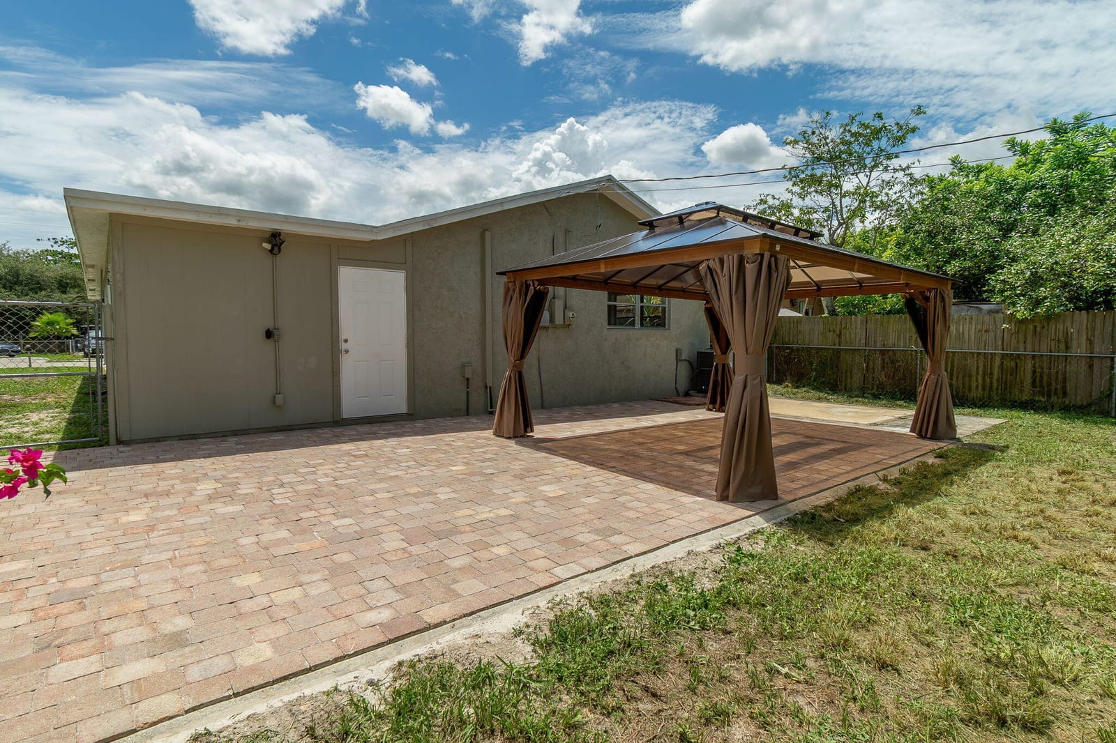 217 Fleming Avenue, Greenacres, FL 33463 photo 23