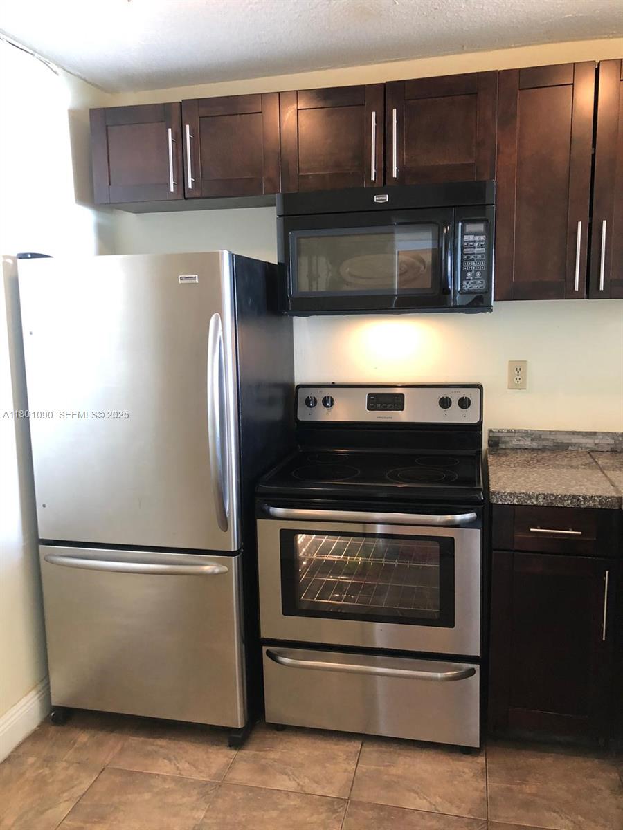 492 NW 165th St Road C514, Miami, FL 33169, Miami