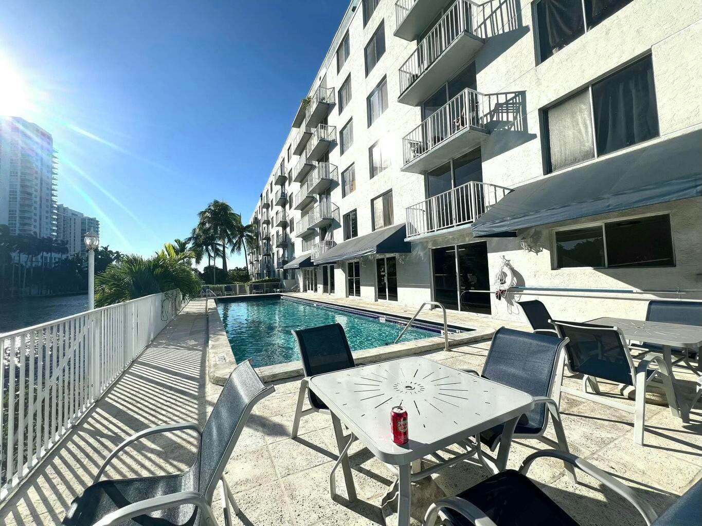 1740 NW N River Drive 421 — photo 12