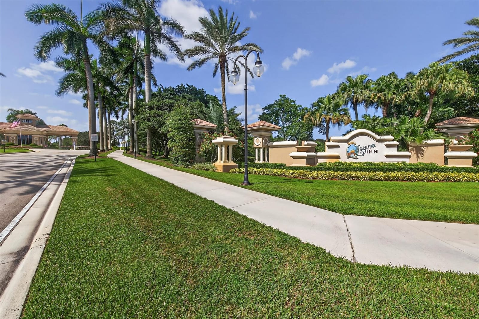 6306 SW 191st Avenue, Pembroke Pines, FL 33332 photo 2