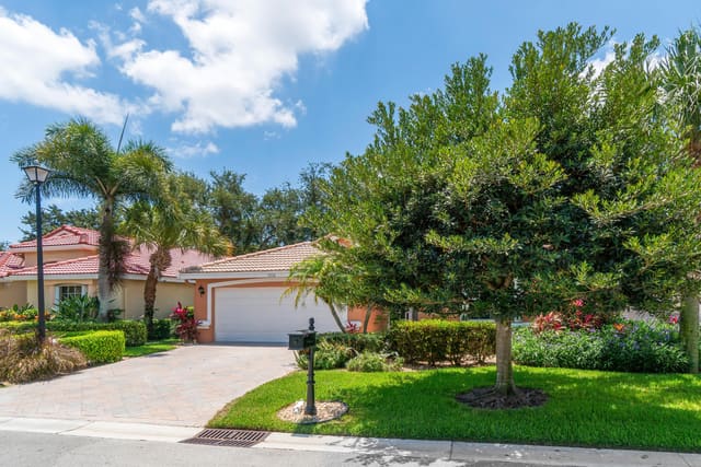 7370 Modena Drive, Boynton Beach, FL 33437