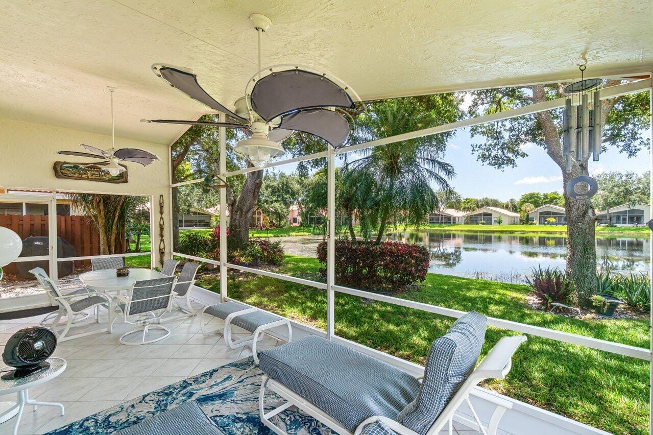 7370 Modena Drive, Boynton Beach, FL 33437 photo 2