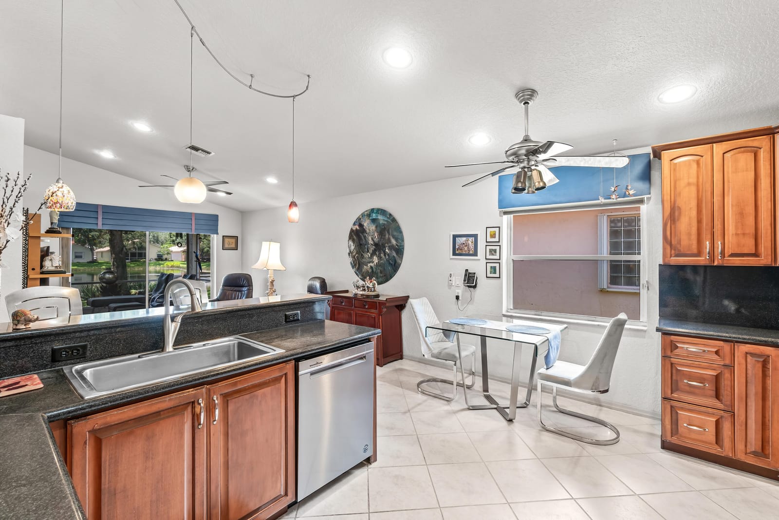7370 Modena Drive, Boynton Beach, FL 33437 photo 14