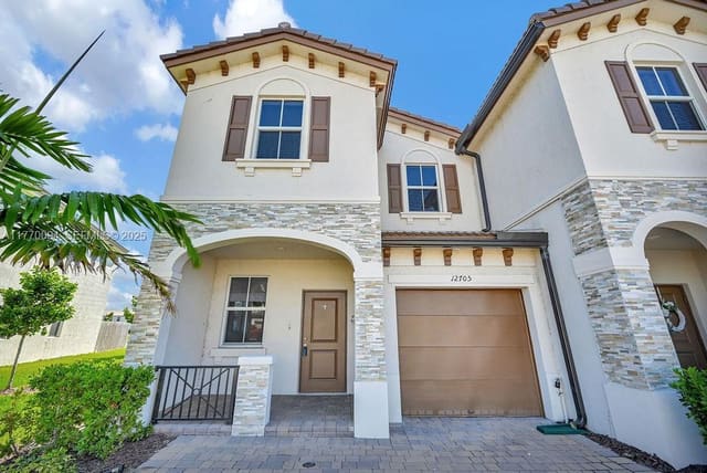 12705 NW 23rd Place 12705, Miami, FL 33167