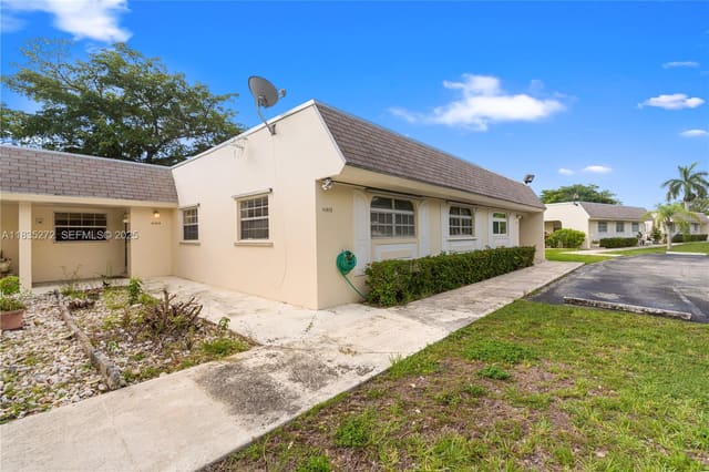 16805 SW 113th Avenue V41443, Miami, FL 33157