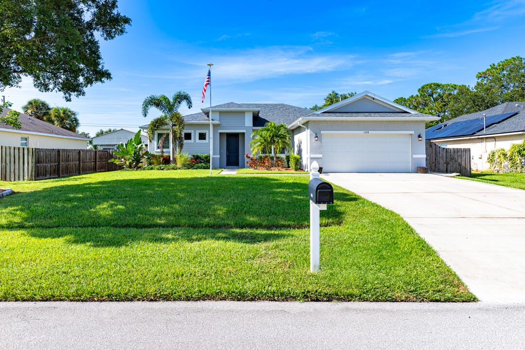 1058 SW Dartmouth Avenue, Port St. Lucie, FL 34953