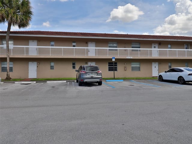 9930 Twin Lakes Drive 7-L, Coral Springs, FL 33071