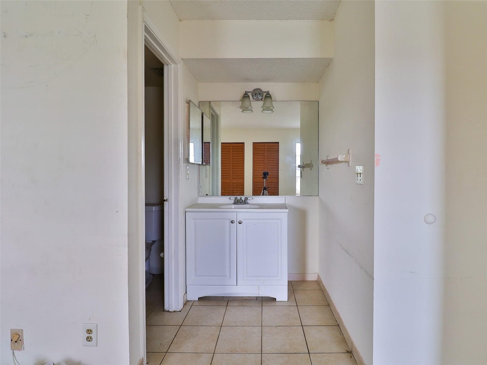 9930 Twin Lakes Drive 7-L — photo 11