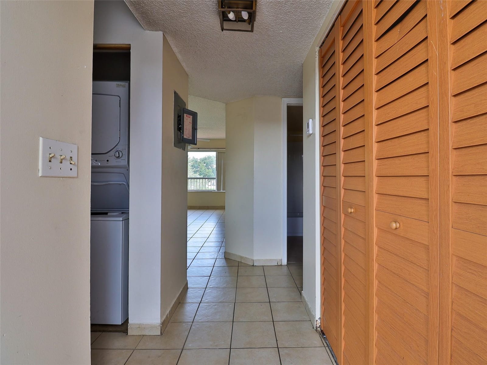 9930 Twin Lakes Drive 7-L — photo 5