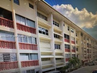 215 SE 3rd Avenue 307B, Hallandale Beach, FL 33009, Hallandale Beach