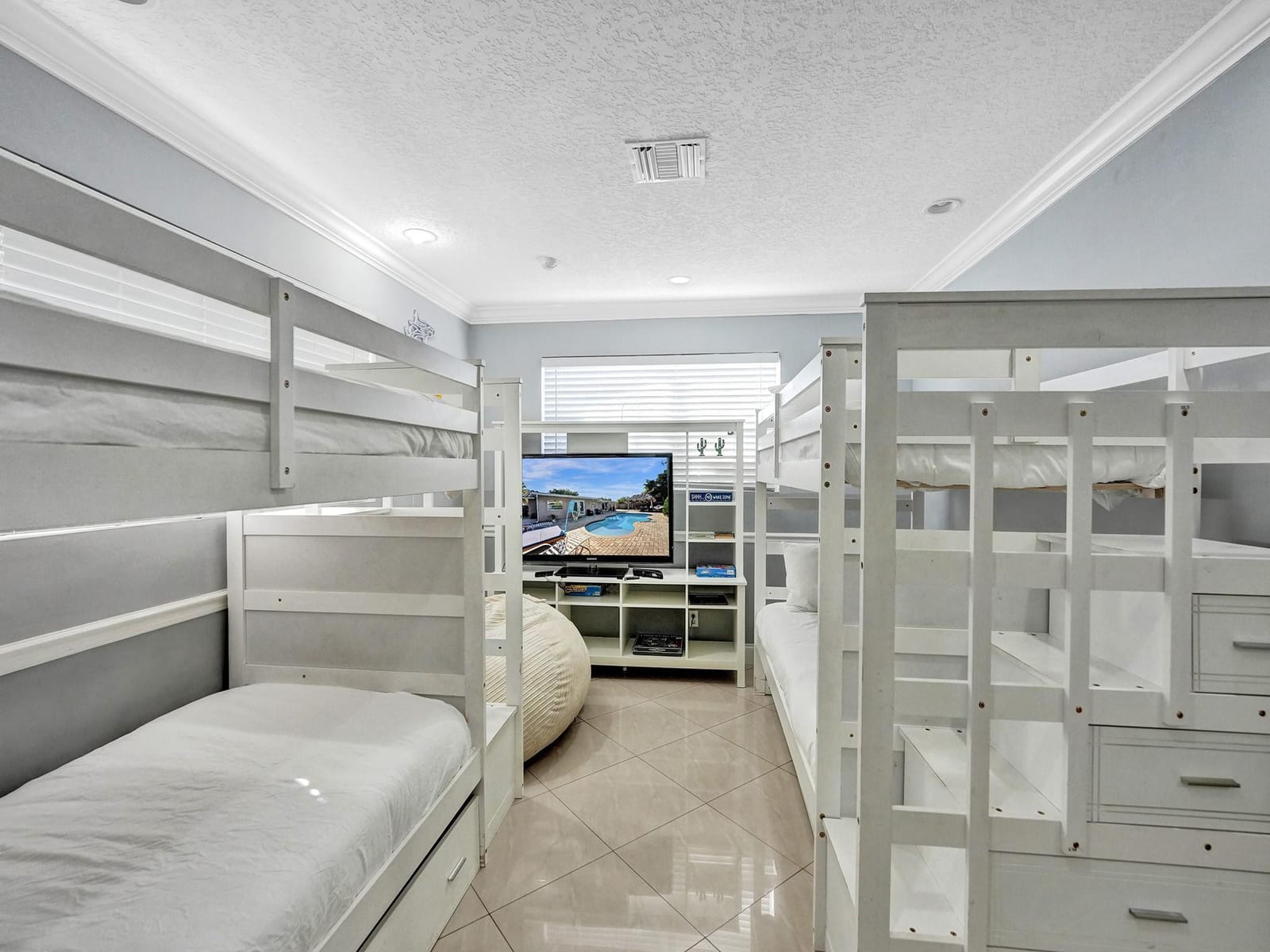 1301 SE 2nd Terrace, Deerfield Beach, FL 33441 photo 13