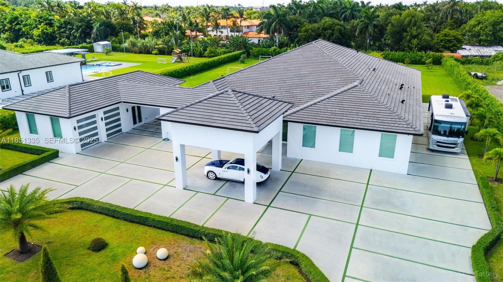 9781 NW 131st Street, Hialeah Gardens, FL 33018