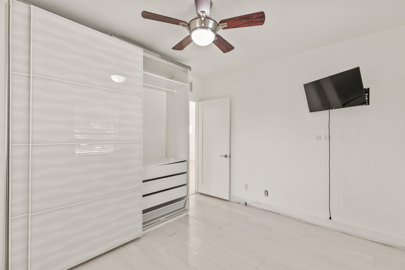 1637 N Victoria Park Road, Fort Lauderdale, FL 33305 photo 14