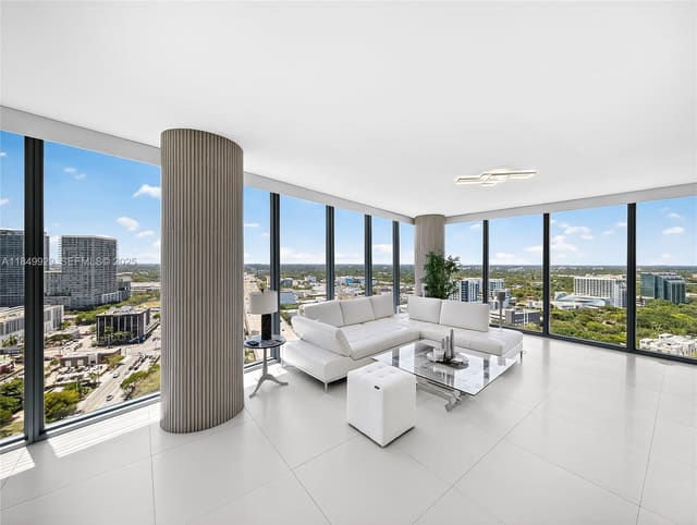 601 NE 36th Street 2201, Miami, FL 33137