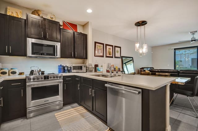 4228 N Dixie Highway 103, sold in Eastside Village, Oakland Park, FL