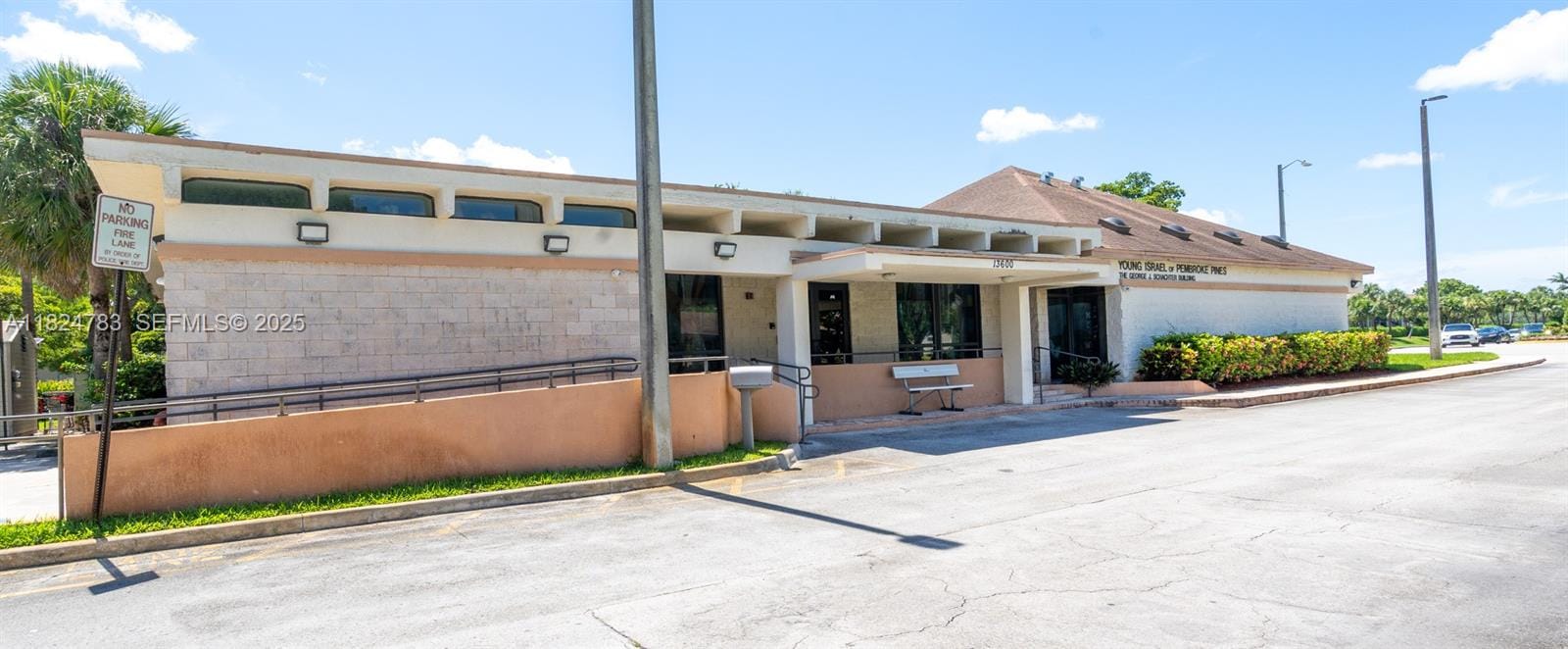901 SW 141st Avenue 303M, Pembroke Pines, FL 33027