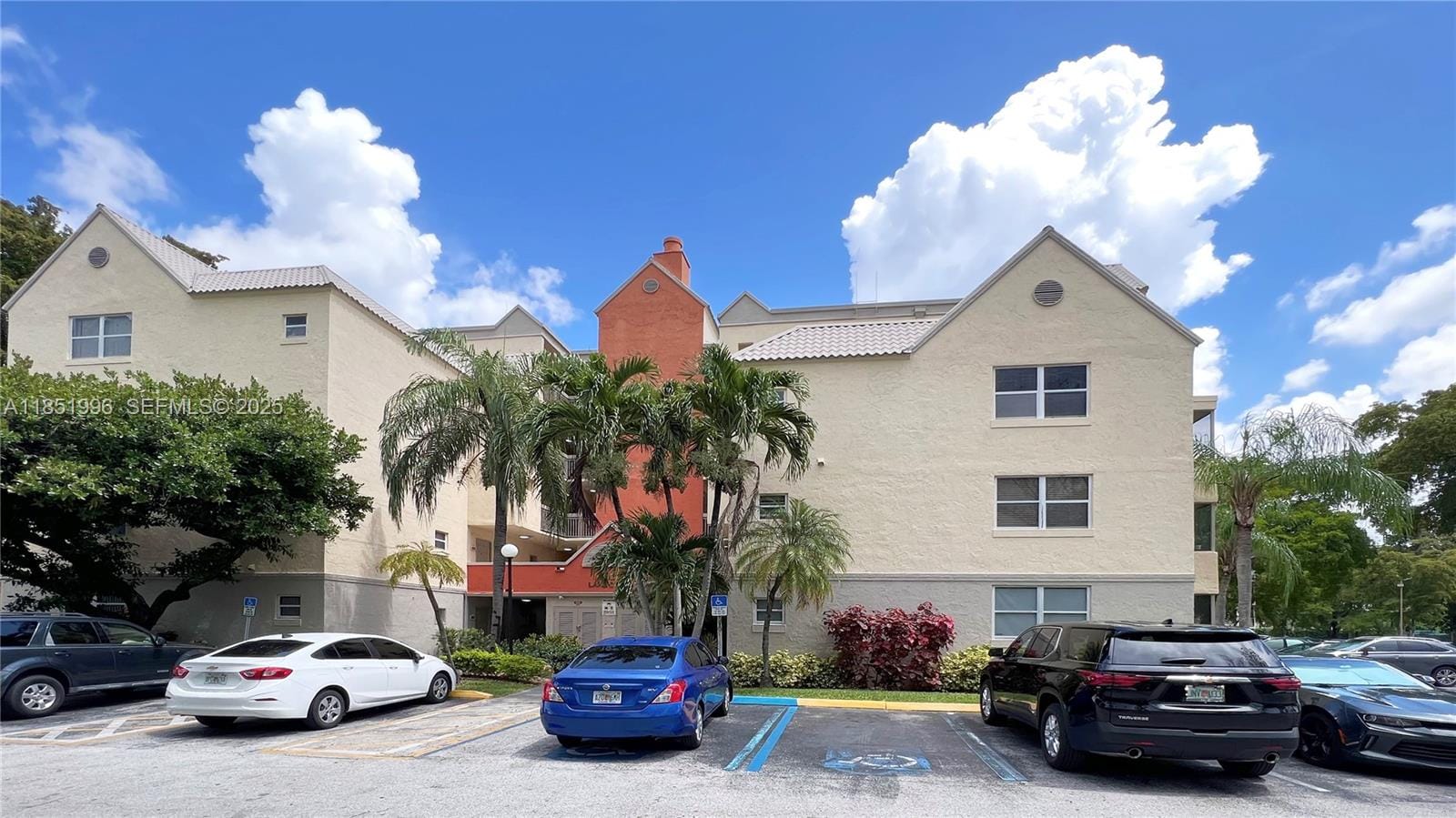 8323 Lake Drive 406, Doral, FL 33166