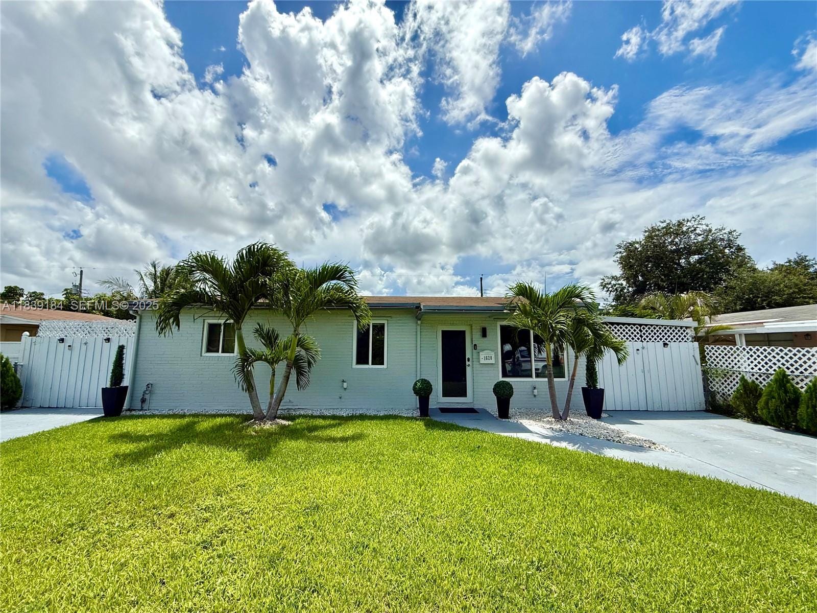 1620 N 68th Terrace, Hollywood, FL 33024