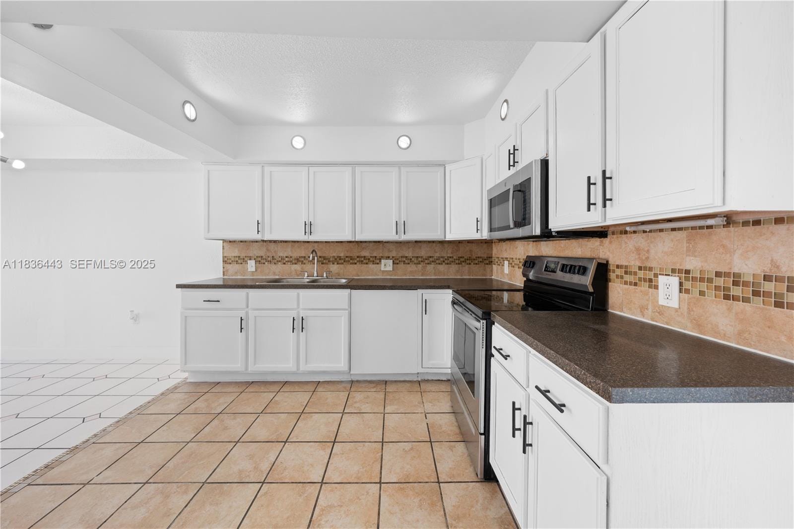 20000 SW 123rd Drive 20000, Miami, FL 33177 photo 7