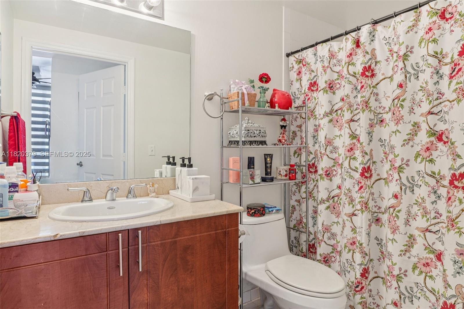 2425 SW 27th Avenue 705, Miami, FL 33145 photo 15