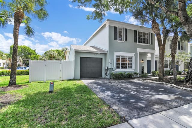 9460 Stanley Lane, sold in Plum Harbor, Fort Lauderdale, FL