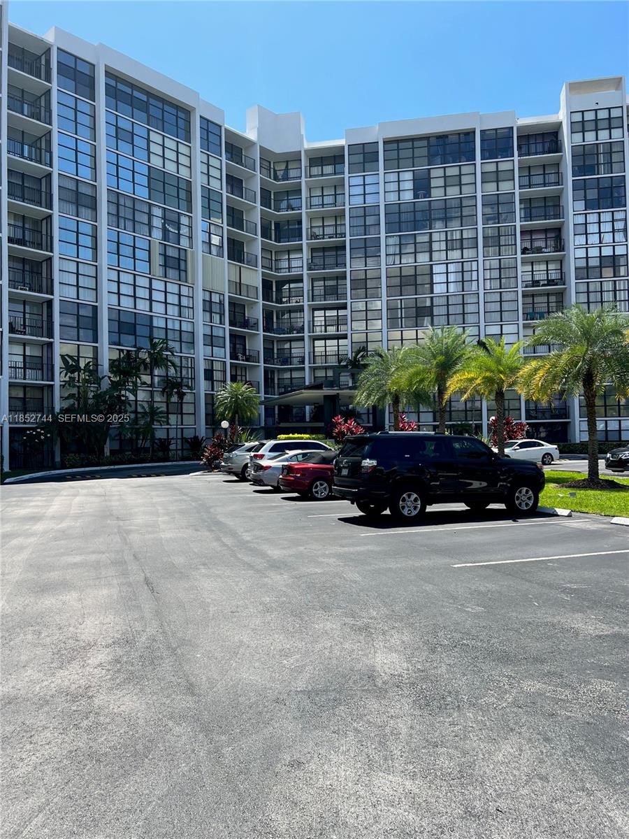 1000 Parkview Drive 523, Hallandale Beach, FL 33009, Hallandale Beach