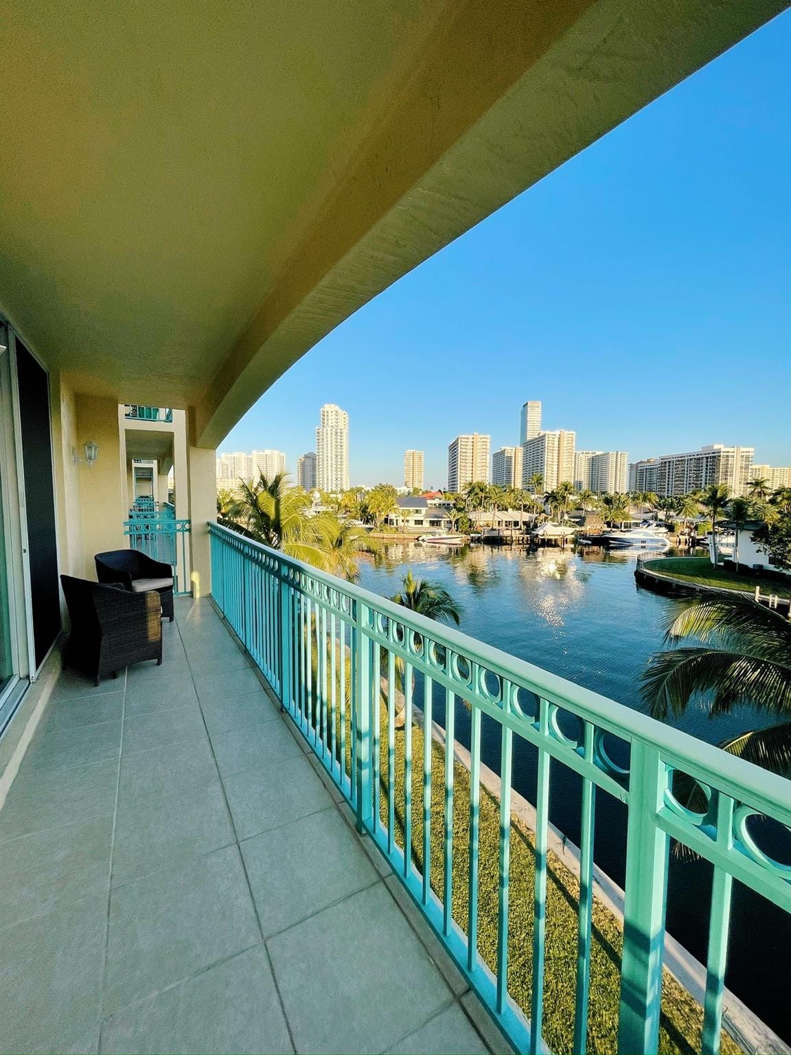 201 Golden Isles Drive 407, Hallandale Beach, FL 33009