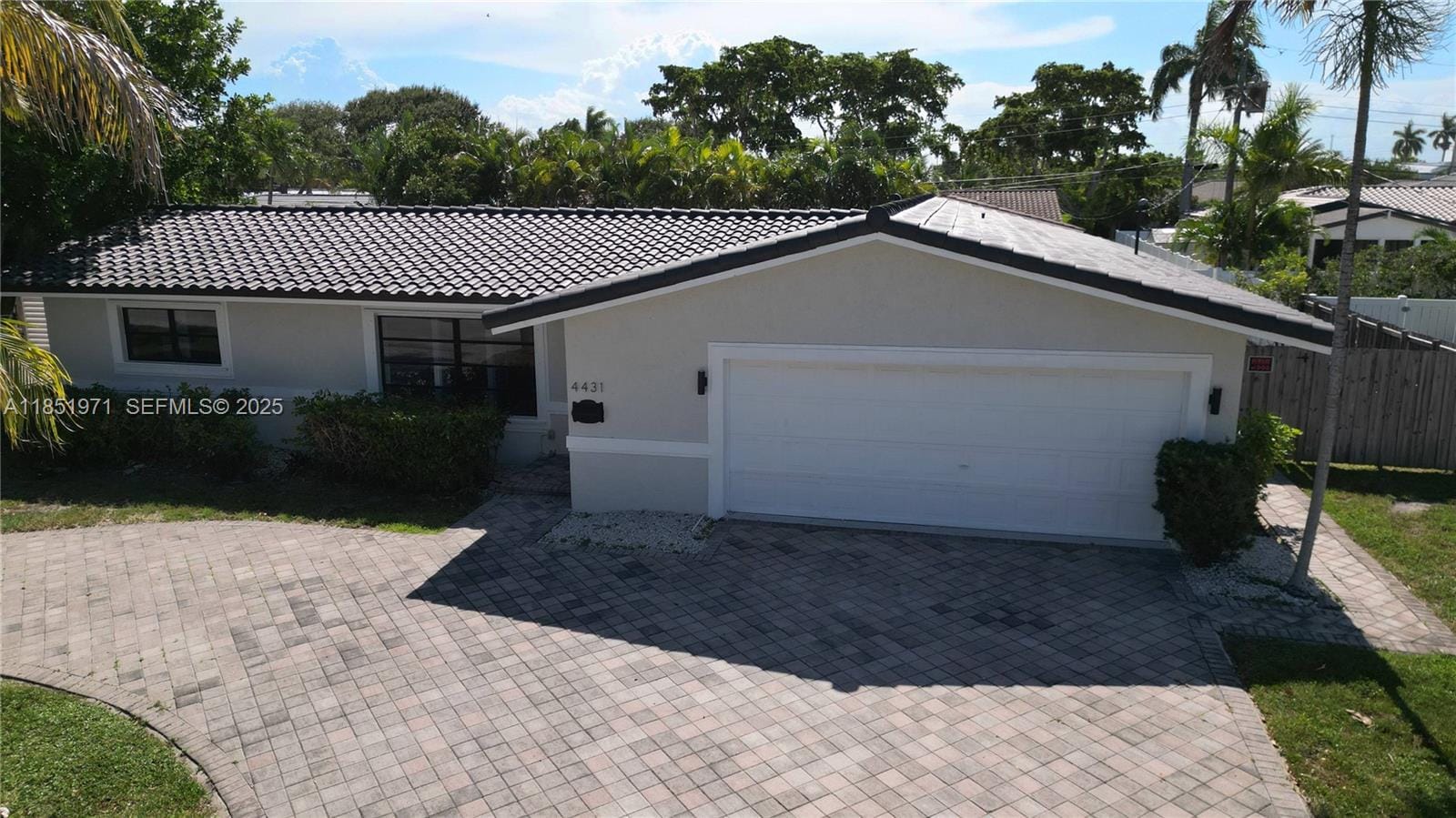 4431 NE 28th Avenue, Lighthouse Point, FL 33064