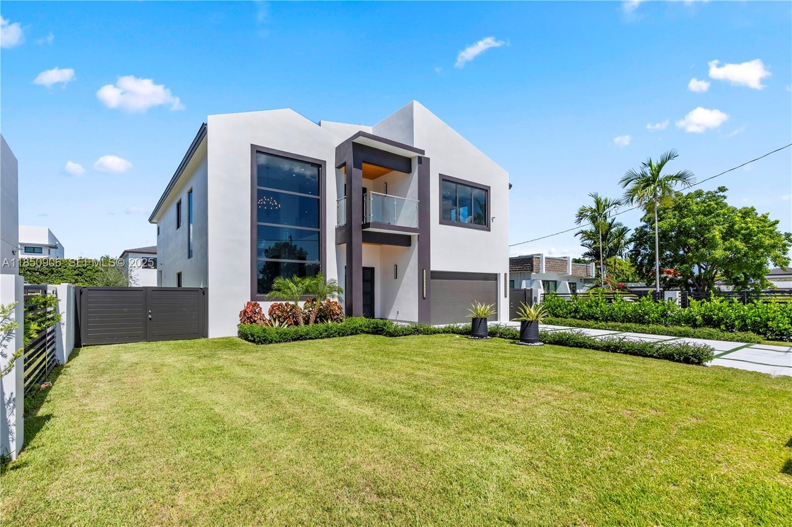 4240 SW 84th Avenue, Miami, FL 33155